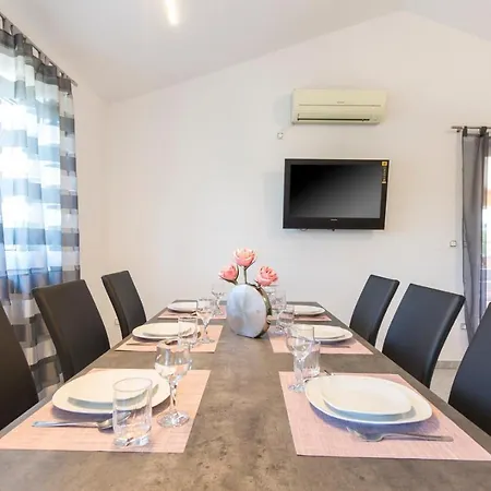 Vakantiehuis Piljan *